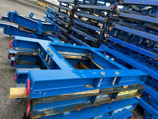 verschiedene Transportgestelle