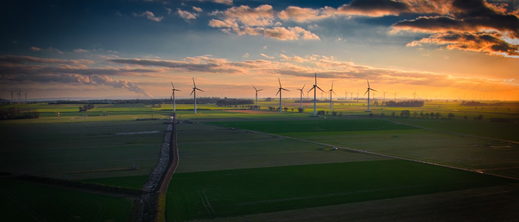 Windpark am Abend